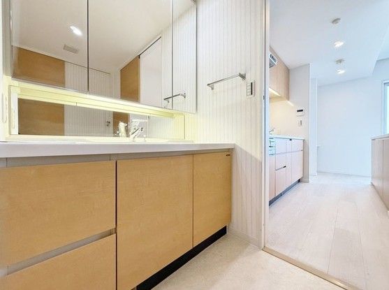 Renovated 3LDK Apartment in Chiba City, Chiba Prefecture - Thumbnail 4