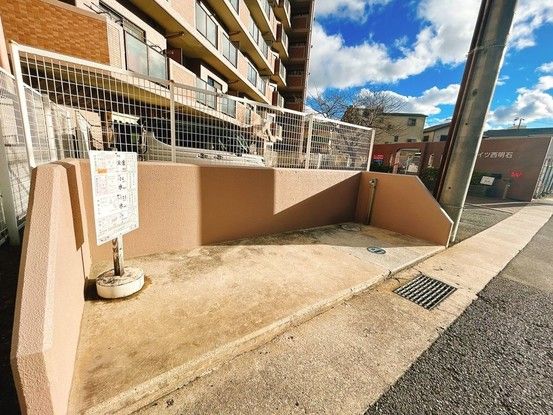 Renovated 2SLDK Apartment for Sale in Nishi-Akashi, Hyogo - Thumbnail 4