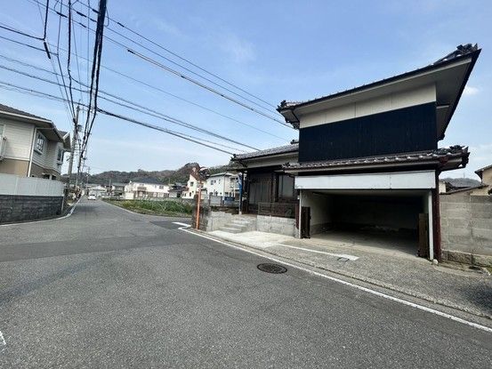 Renovated 3LDK House in Matsuyama, Ehime - 121.97 sqm - Thumbnail 3