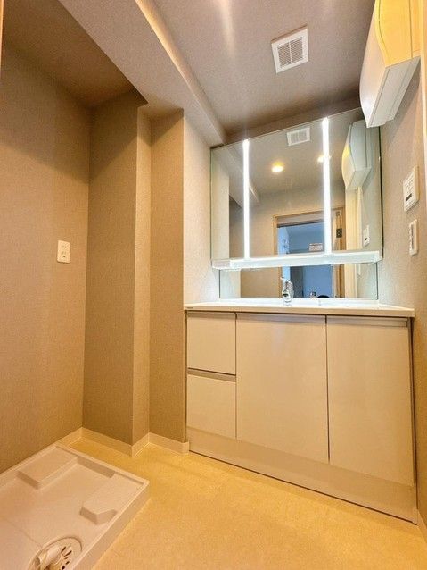 Renovated 2LDK Apartment in Takasaki, Gunma – 51.33 sqm - Thumbnail 3