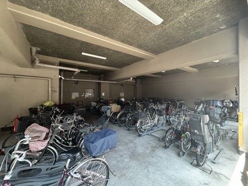 2LDK Apartment for Sale near Miyakojima Station, Osaka - Thumbnail 2