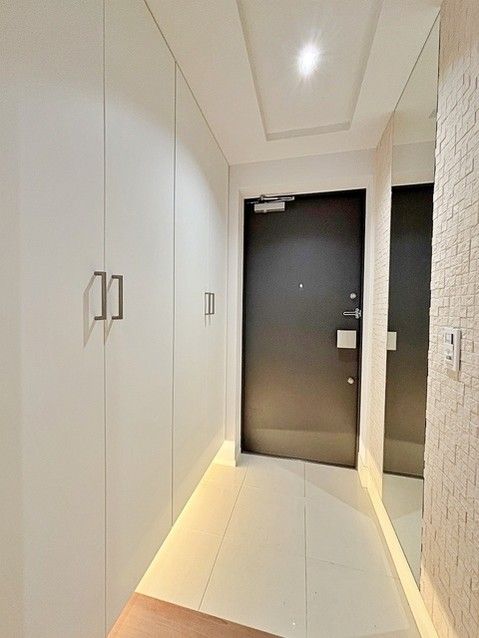 2LDK Apartment for Sale in Nakano, Tokyo - 66.33 sqm - Thumbnail 3