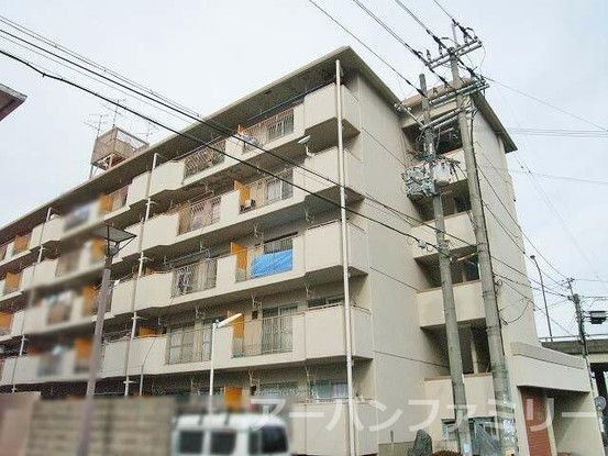 Maison Omi Fuji 2DK Apartment for Sale in Yasu, Shiga - Thumbnail 3