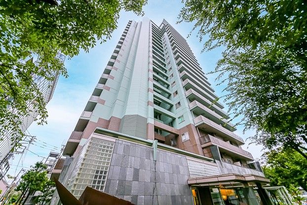 2LDK Apartment for Sale in Meguro, Tokyo - 109.37 sqm - Thumbnail 3