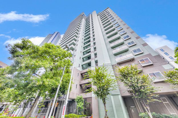 2LDK Apartment for Sale in Meguro, Tokyo - 109.37 sqm - Thumbnail 2