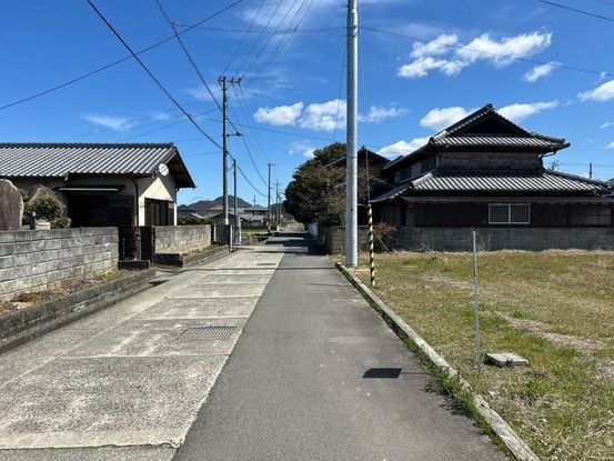 7DK House for Sale in Sanuki, Kagawa - 102.27 sqm - Thumbnail 2