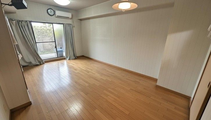 2LDK Apartment for Sale in Yamatokōriyama, Nara - Thumbnail 2