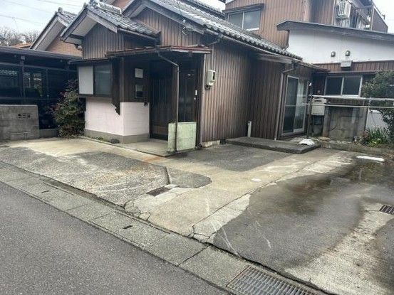 Renovated 3LDK House in Tsuruga, Fukui with Seismic Upgrade - Thumbnail 4