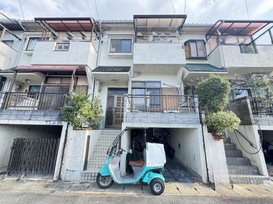 3K House for Sale in Kyoto Ukyo-ku near Arisugawa Station - Thumbnail 2