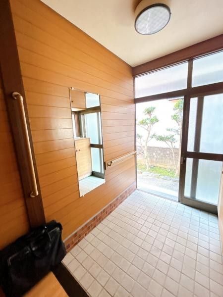 6DK House for Sale in Asahigaoka, Karatsu, Saga - 129.29 sqm - Thumbnail 4