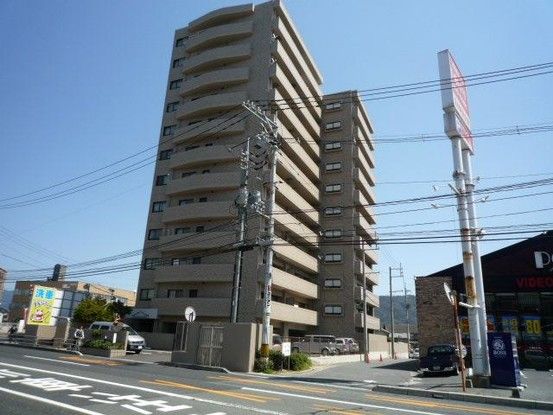 3SLDK Apartment for Sale in Hiroshima Asaminami Ward - Thumbnail 2
