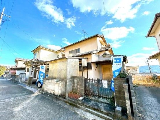 Renovated 3LDK House with City Views in Higashihiroshima - Thumbnail 3