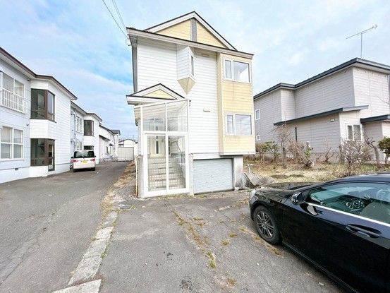 Renovated 4LDK House for Sale in Obihiro, Hokkaido - Thumbnail 2