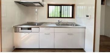 Renovated 2LDK House in Kobe's Kanokodai Area - Thumbnail 4