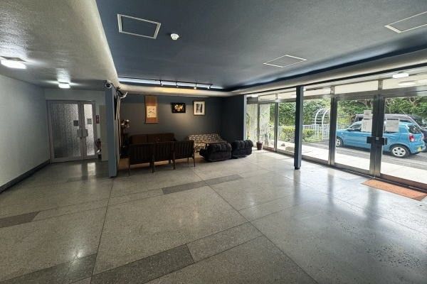 1SK Renovated Apartment with Private Onsen in Atami - Thumbnail 3