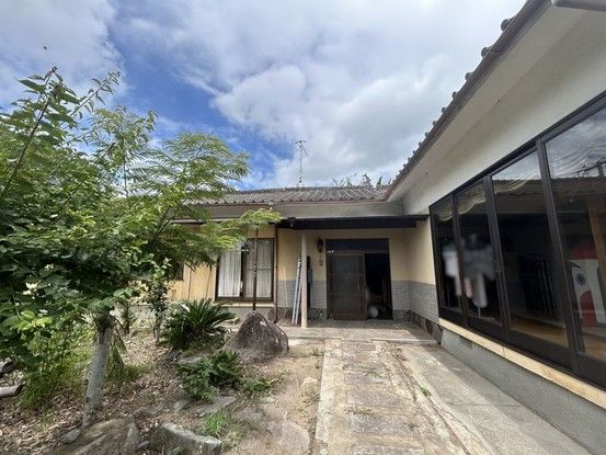 6LDK House with Large Lot in Usa City, Oita - Thumbnail 2