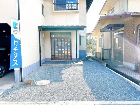 Renovated 4SLDK House for Sale in Kure City, Hiroshima - Thumbnail 3