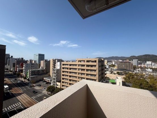 Renovated 3LDK Apartment in Hiroshima City - 68.67 sqm - Thumbnail 4