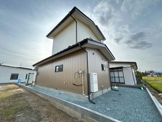 Renovated 3DK House in Oshu City, Iwate - 66.23 sqm - Thumbnail 2