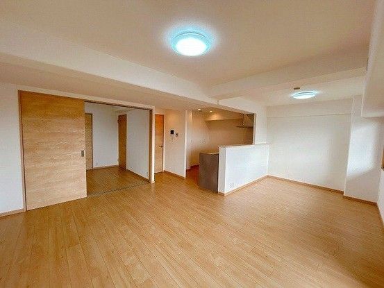 Renovated 3LDK Apartment in Okayama City Kita Ward - Thumbnail 4