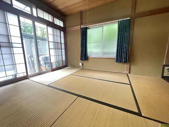 6DK Used House for Sale in Asakita Ward, Hiroshima - 111.61 sqm - Thumbnail 3