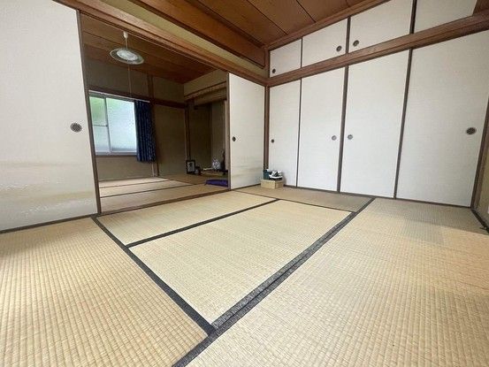 6DK Used House for Sale in Asakita Ward, Hiroshima - 111.61 sqm - Thumbnail 4