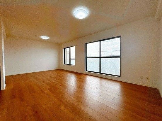 2LDK Apartment for Sale in Hamamatsu Chuo Ward, 68.25 sqm - Thumbnail 4