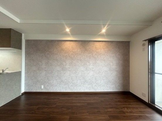 3LDK Apartment for Sale in Kure, Hiroshima - 72.34m² - Thumbnail 3