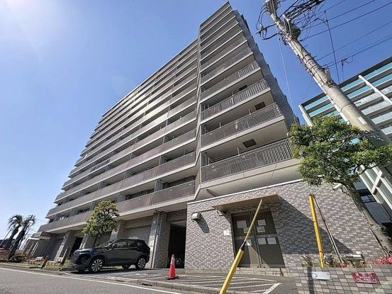 3LDK Renovated Apartment in Funabashi, Chiba - Thumbnail 3