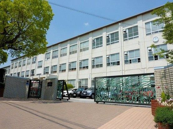 4LDK Renovated Apartment in Nagoya Tenpaku Ward - 64m² - Thumbnail 3