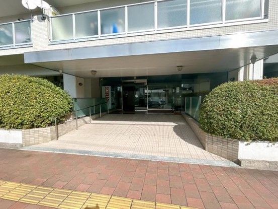 Renovated 1LDK Apartment 65.19sqm in Fukuyama, Hiroshima - Thumbnail 3