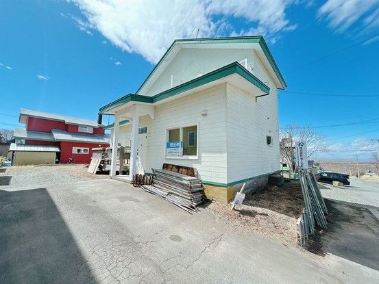 Renovated 3LDK House in Kushiro Town, Hokkaido 122.44 sqm - Thumbnail 2