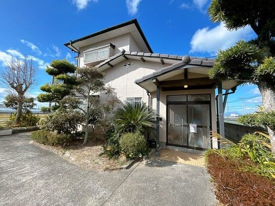 Renovated 4LDK House in Yatsushiro, Kumamoto - Thumbnail 3