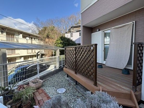Renovated 4LDK House in Takarazuka with 2 Car Parks - Thumbnail 2