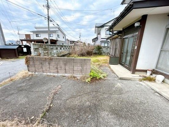 Renovated 5LDK Detached House for Sale in Nanyo, Yamagata - Thumbnail 3