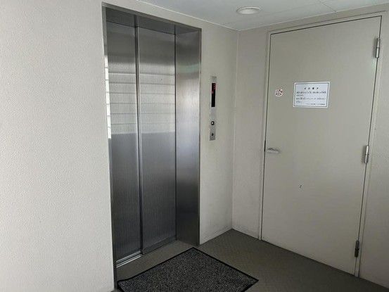 Renovated 3LDK Apartment 77sqm in Rakurakuen, Hiroshima - Thumbnail 3