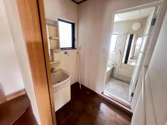 4LDK Detached House for Sale in Nishikyo-ku, Kyoto - Thumbnail 2