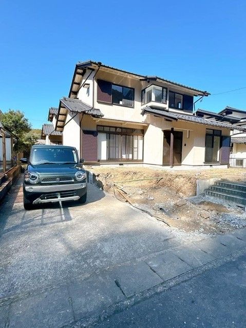 Renovated 5LDK House for Sale in Gifu City, Gifu Prefecture - Thumbnail 3
