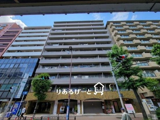 Sunny Corp Higashi-Mikuni 3LDK Apartment for Sale in Osaka - Thumbnail 2
