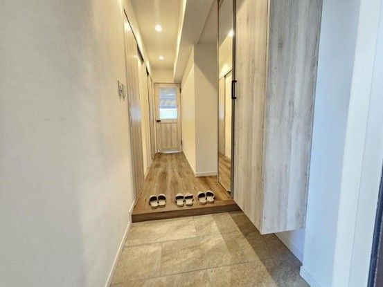Sunny Corp Higashi-Mikuni 3LDK Apartment for Sale in Osaka - Thumbnail 3