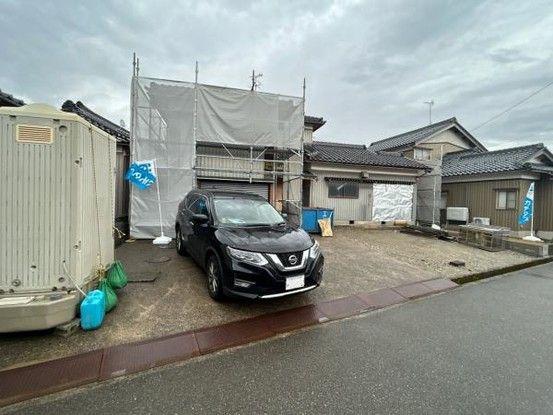Renovated 4LDK Detached House for Sale in Nomi, Ishikawa - Thumbnail 2