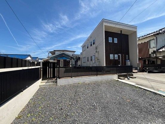 4LDK Detached House for Sale in Tsu, Mie - 12 Min Walk to Edobashi Station - Thumbnail 3