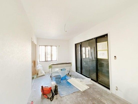 Renovated 5SLDK House on Corner Lot in Funabashi, Chiba - Thumbnail 3