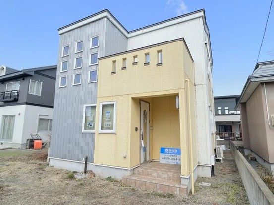 4LDK Detached House for Sale in Kuroishi, Aomori - Thumbnail 2