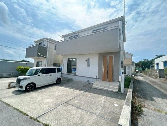 4LDK Detached House for Sale in Itoman, Okinawa - 97.2 sqm - Thumbnail 3