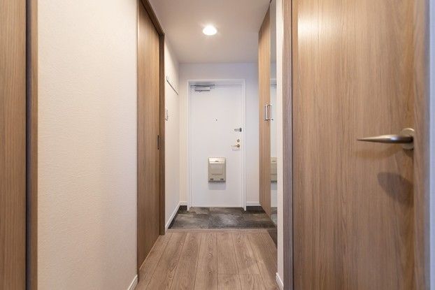 Renovated 3LDK Apartment in Hiroshima City Near Shimo-Gion Station - Thumbnail 2