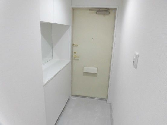Renovated 2LDK Apartment in Kochi City Near Station - Image 1