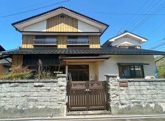 Renovated 4LDK House in Masuda, Shimane - 175 sqm - Thumbnail 2