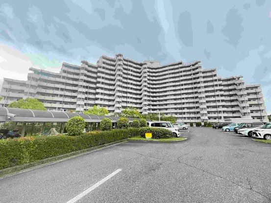 3LDK Resale Apartment 92.41m² in Hiroshima Asakita - Thumbnail 3