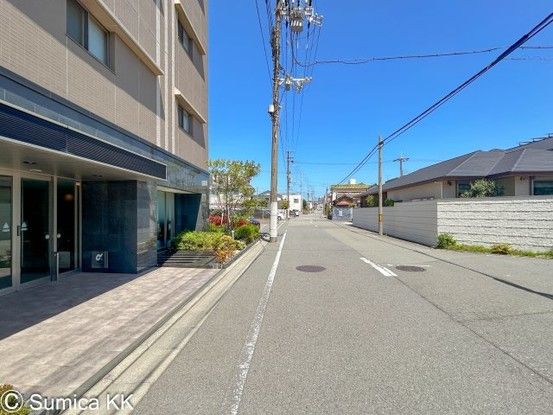 3LDK Apartment for Sale in Wakayama City, 72.07 sqm - Thumbnail 2